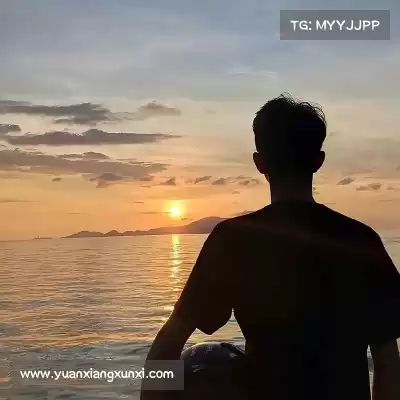 薄香绮